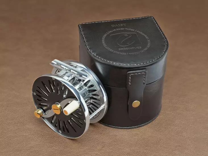 bronze fly reel SAGE SPEY II — Rod And Tackle Limited From delicate trout streams to rugged mangrove flats Orvis Battenkill Click Reel (II,