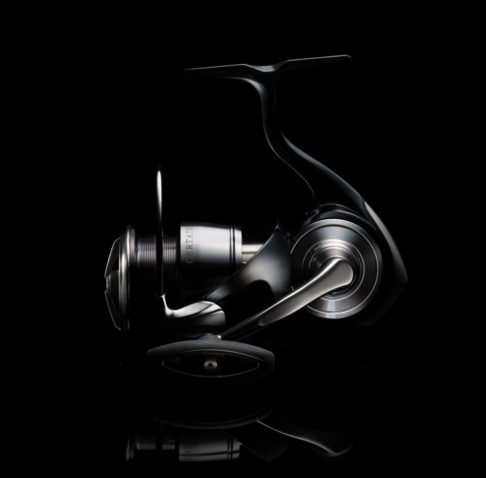 Daiwa 24 Certate G Fc Lt 3000d-ch - Carretes De Embrague Delanteros